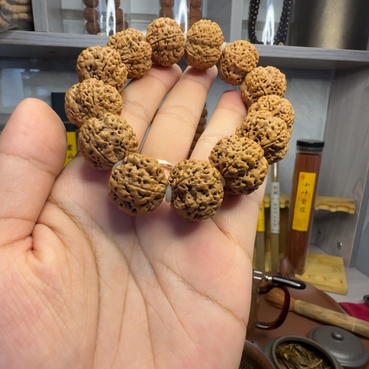 手串金刚菩提梁产区雪花五面龙