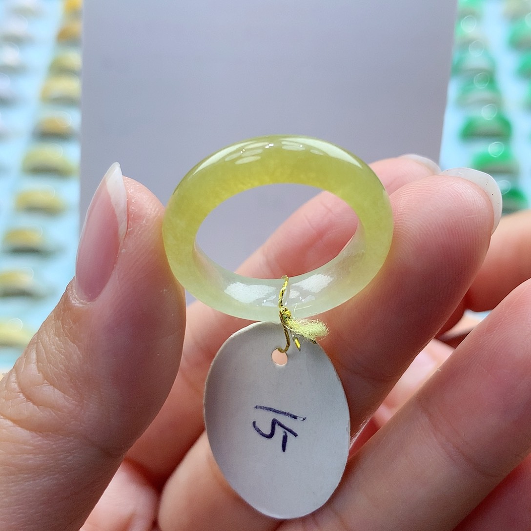 翡翠戒指未镶嵌15圈