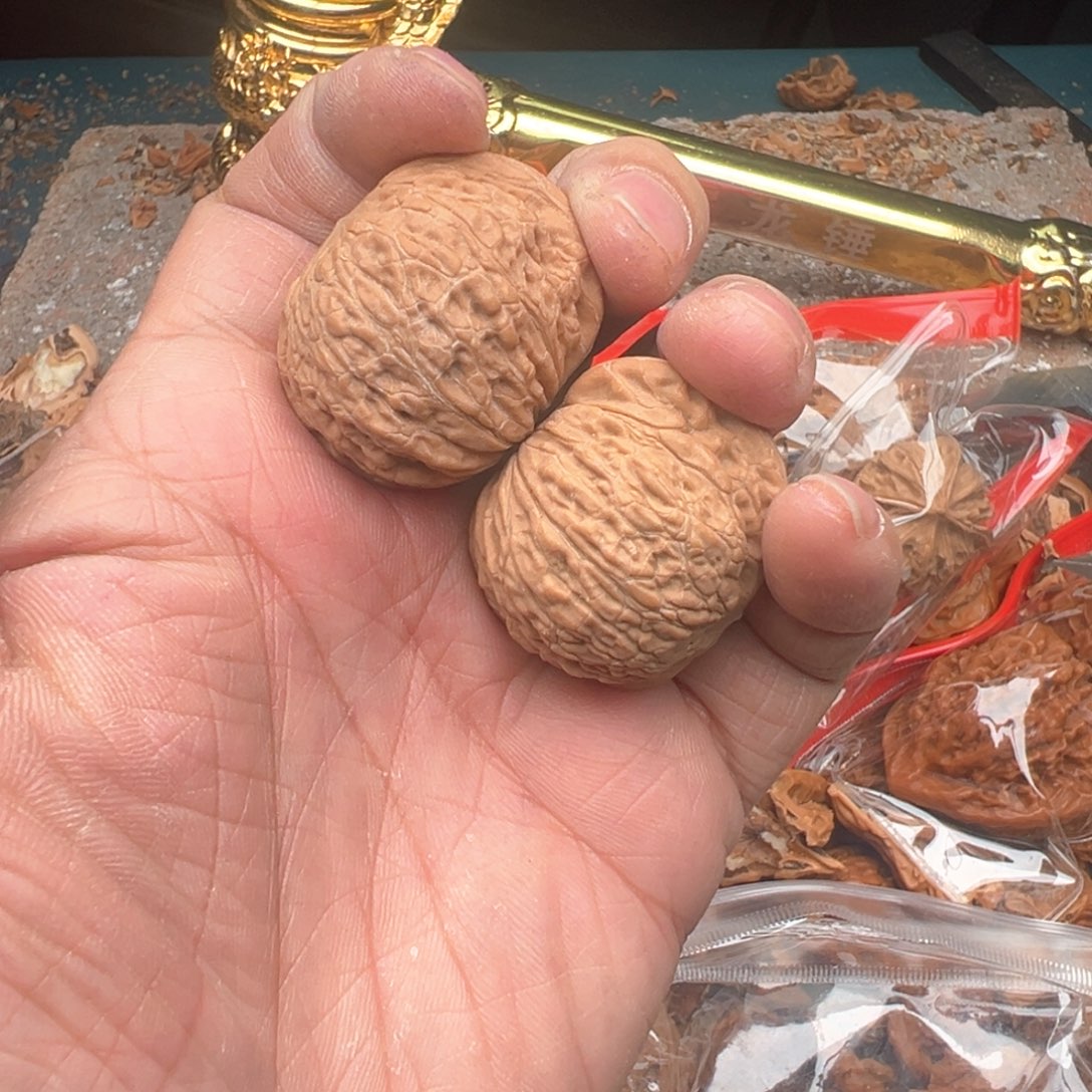 文玩核桃把件38尺寸铁锤妹妹