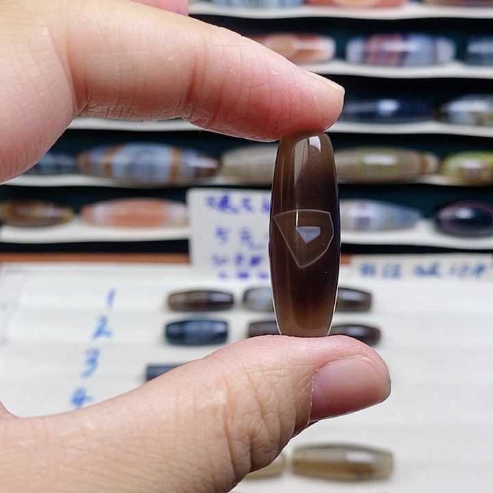 玖***闰玛瑙/玉髓未镶嵌颈饰