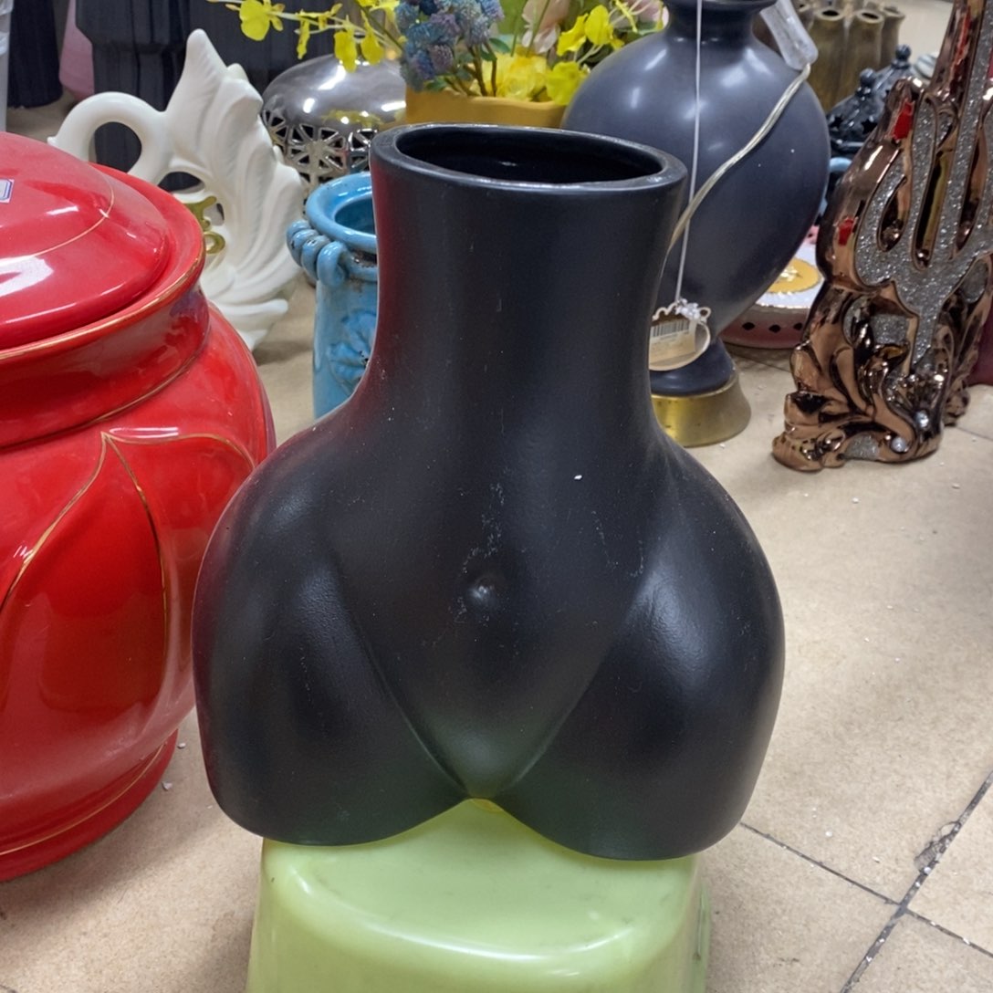 摆件陶瓷材料花瓶摆件