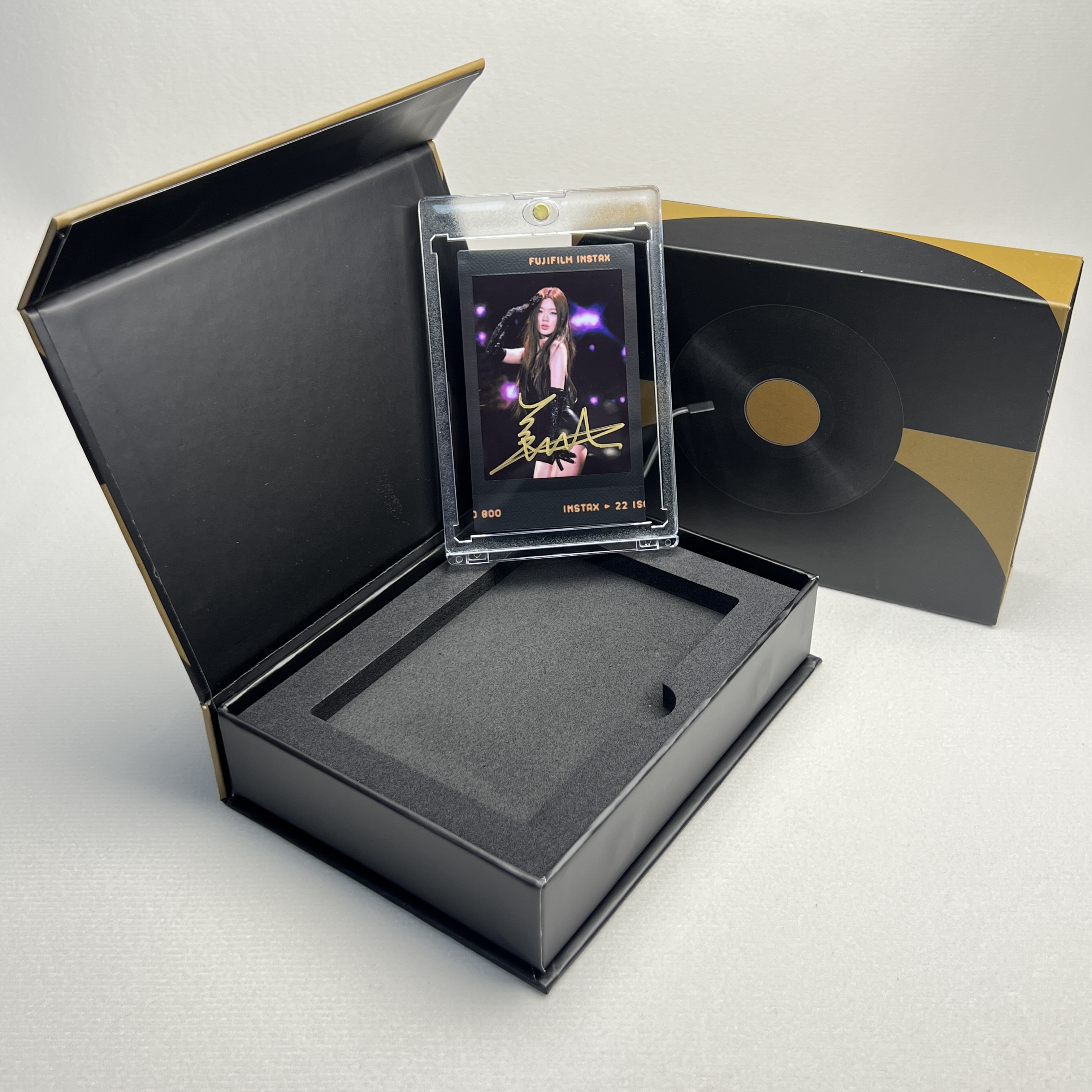 N5562单依纯 签名正品拍立得照片 黑胶