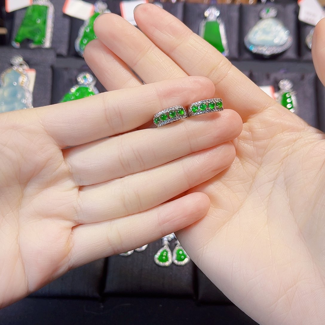 翡翠戒指银S925镶嵌耳钉