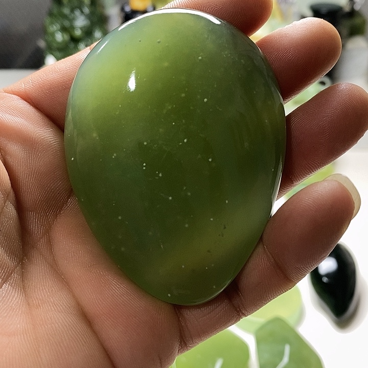 岫玉手把件未镶嵌