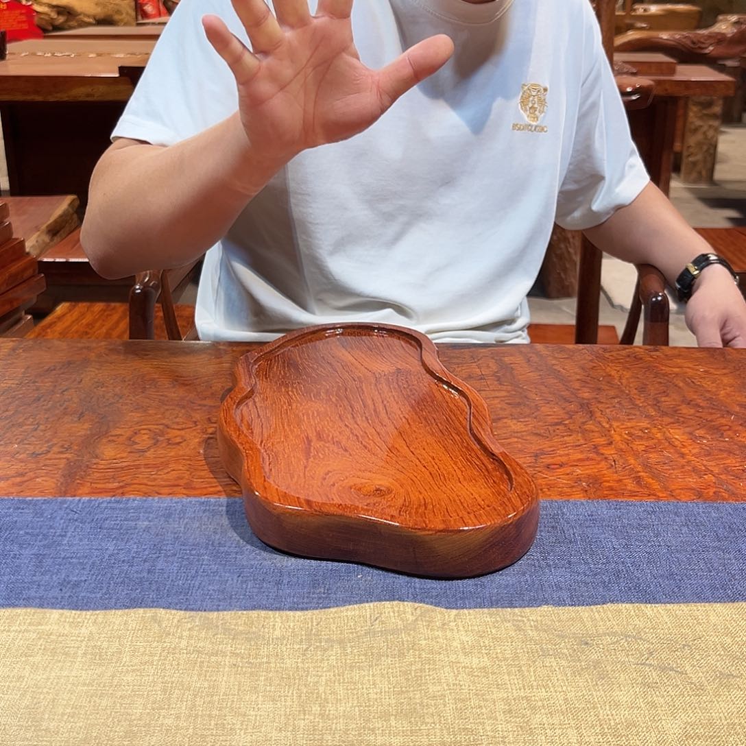 玉木（非红木类）巴花学名古夷苏木