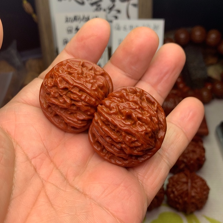 文玩核桃把件c**.汉高楼