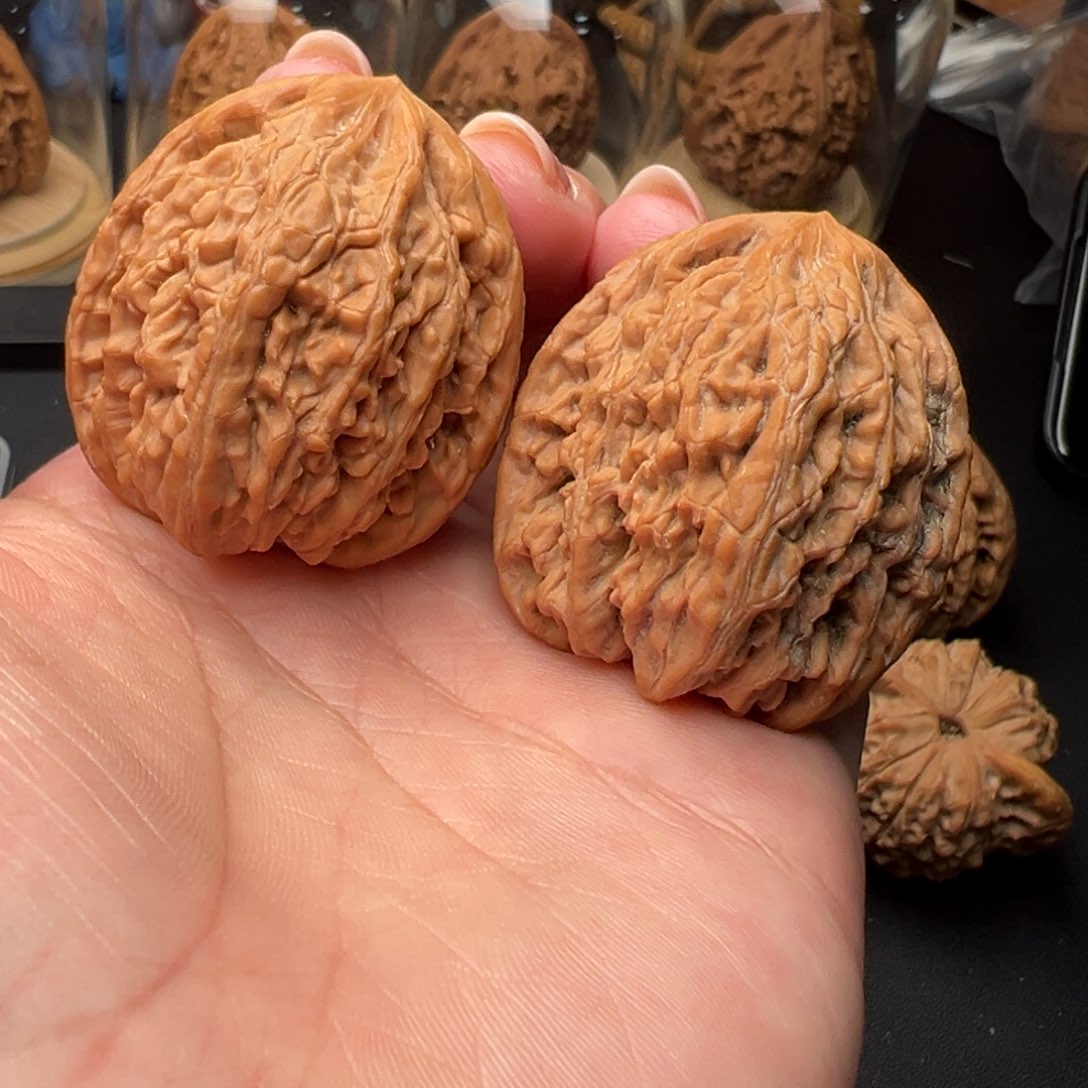 文玩核桃把件虎头王37
