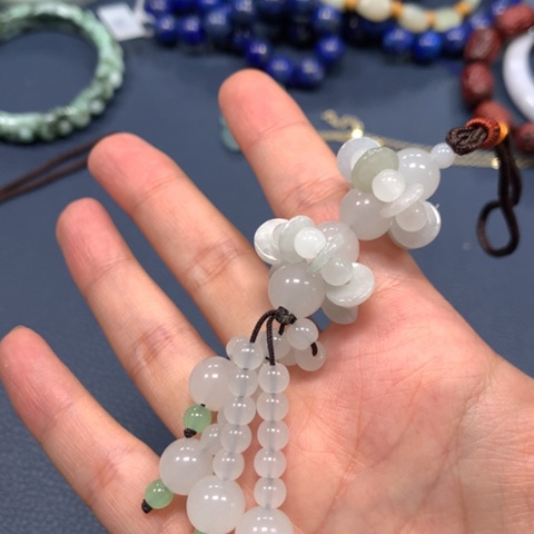 【闪购商品】翡翠未镶嵌颈饰