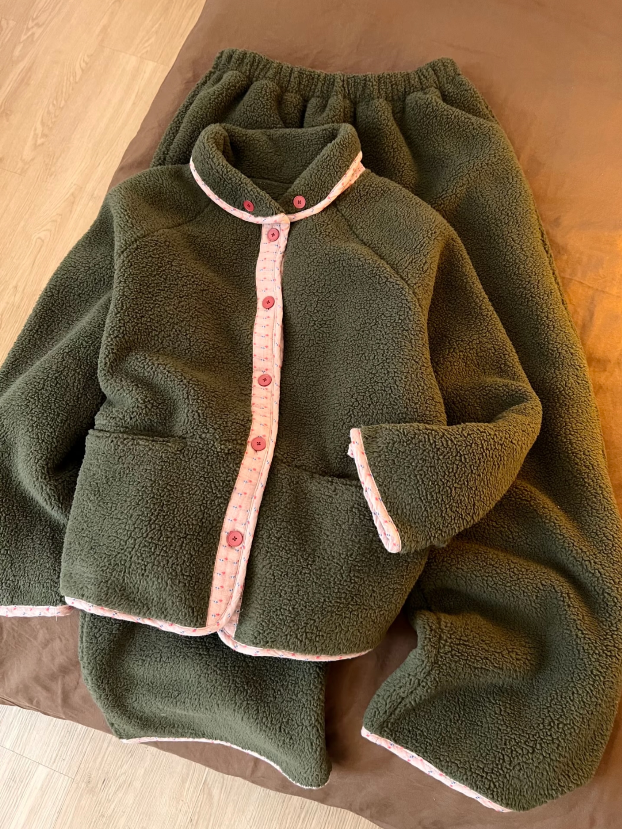 【苔藓绿】冬季超保暖宽松加绒加厚高端家居服睡衣女翻领甜美