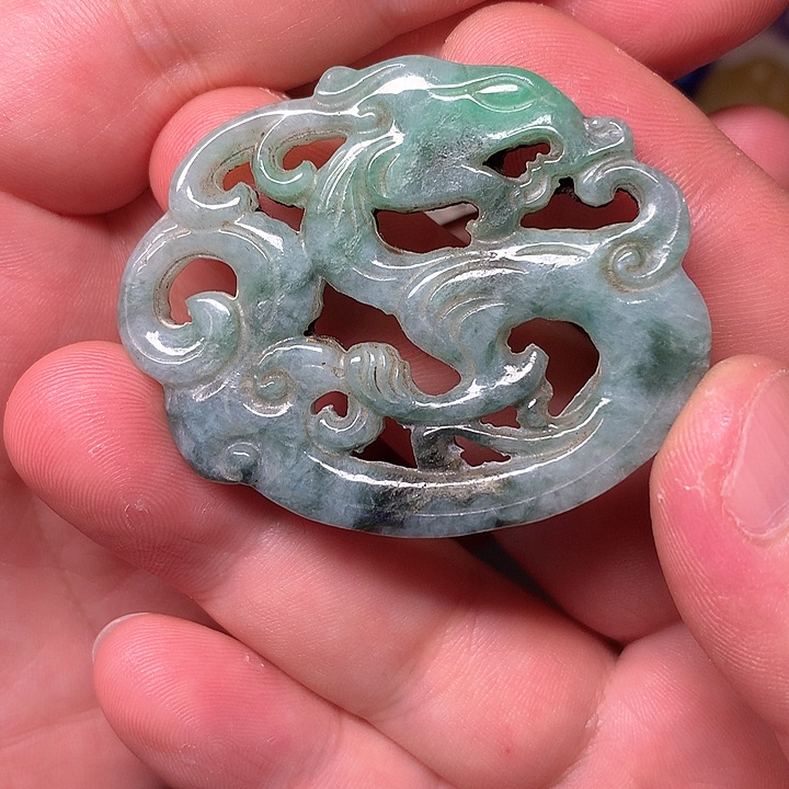 和田玉未镶嵌挂件月***界