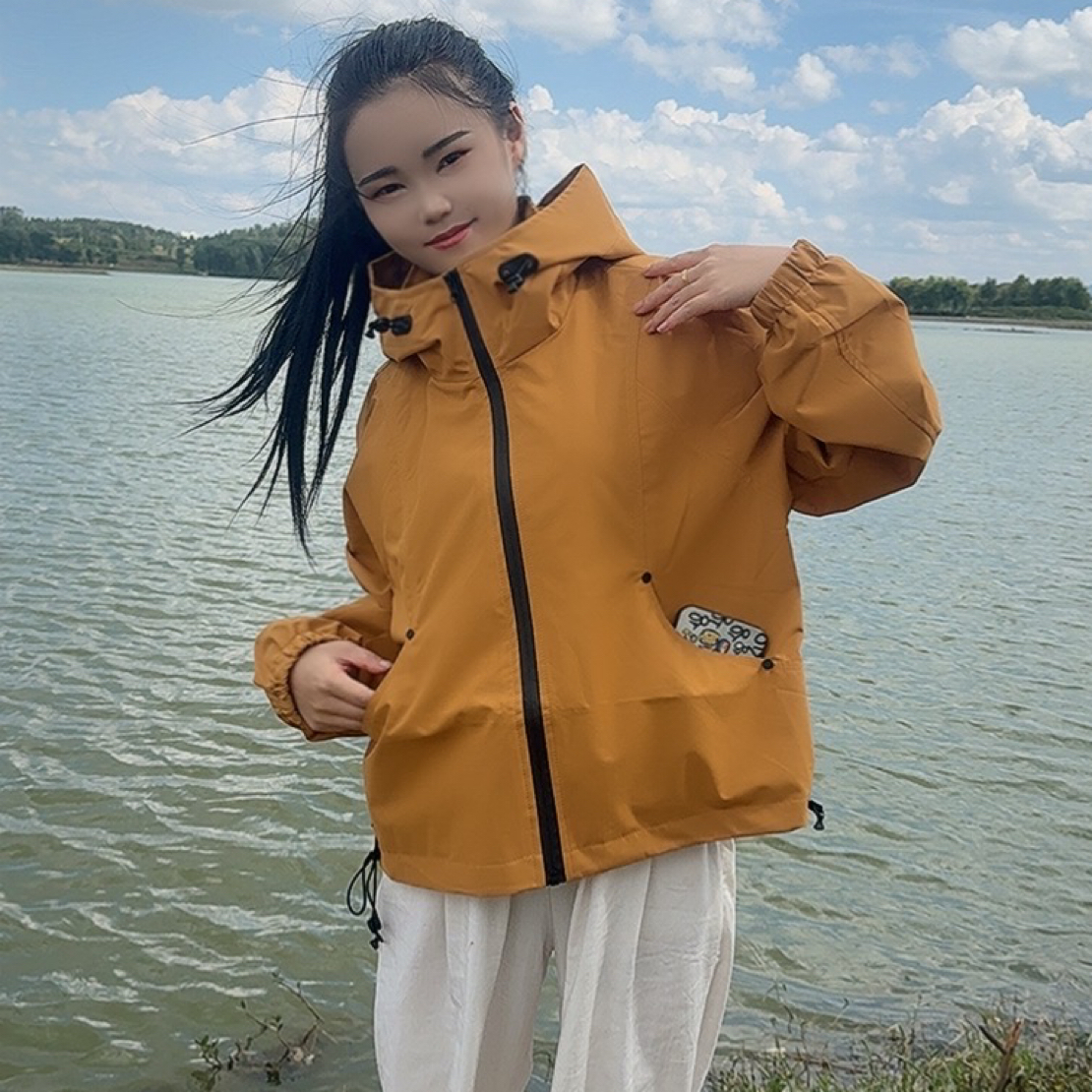 长袖极简风连帽女防水韩版外套秋季休闲