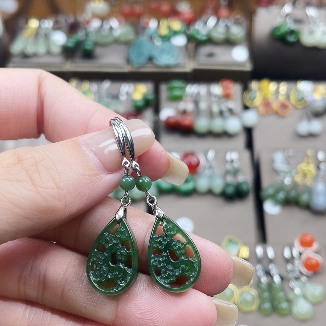 和田玉银S925镶嵌耳饰