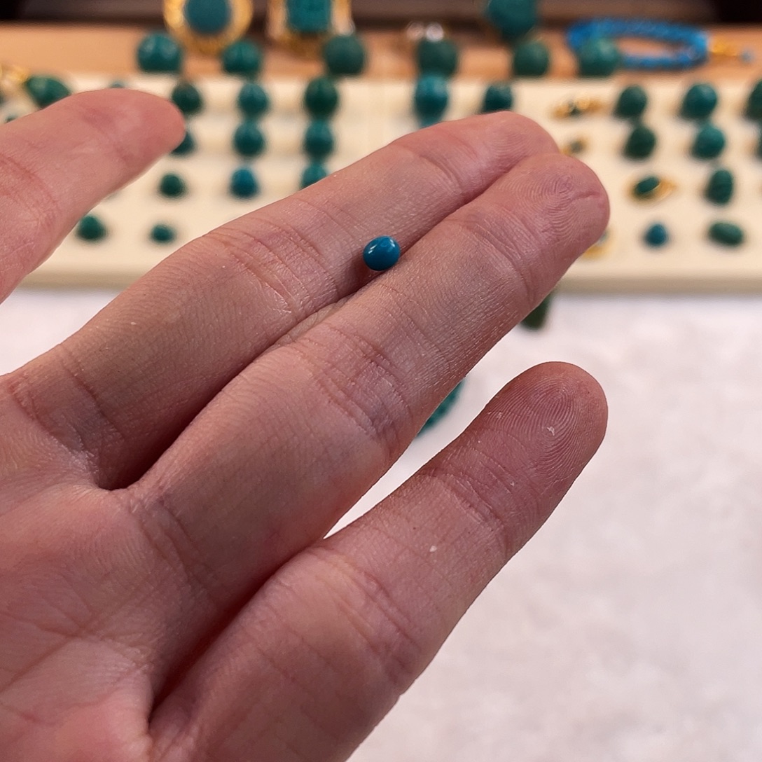 绿松石未镶嵌耳饰