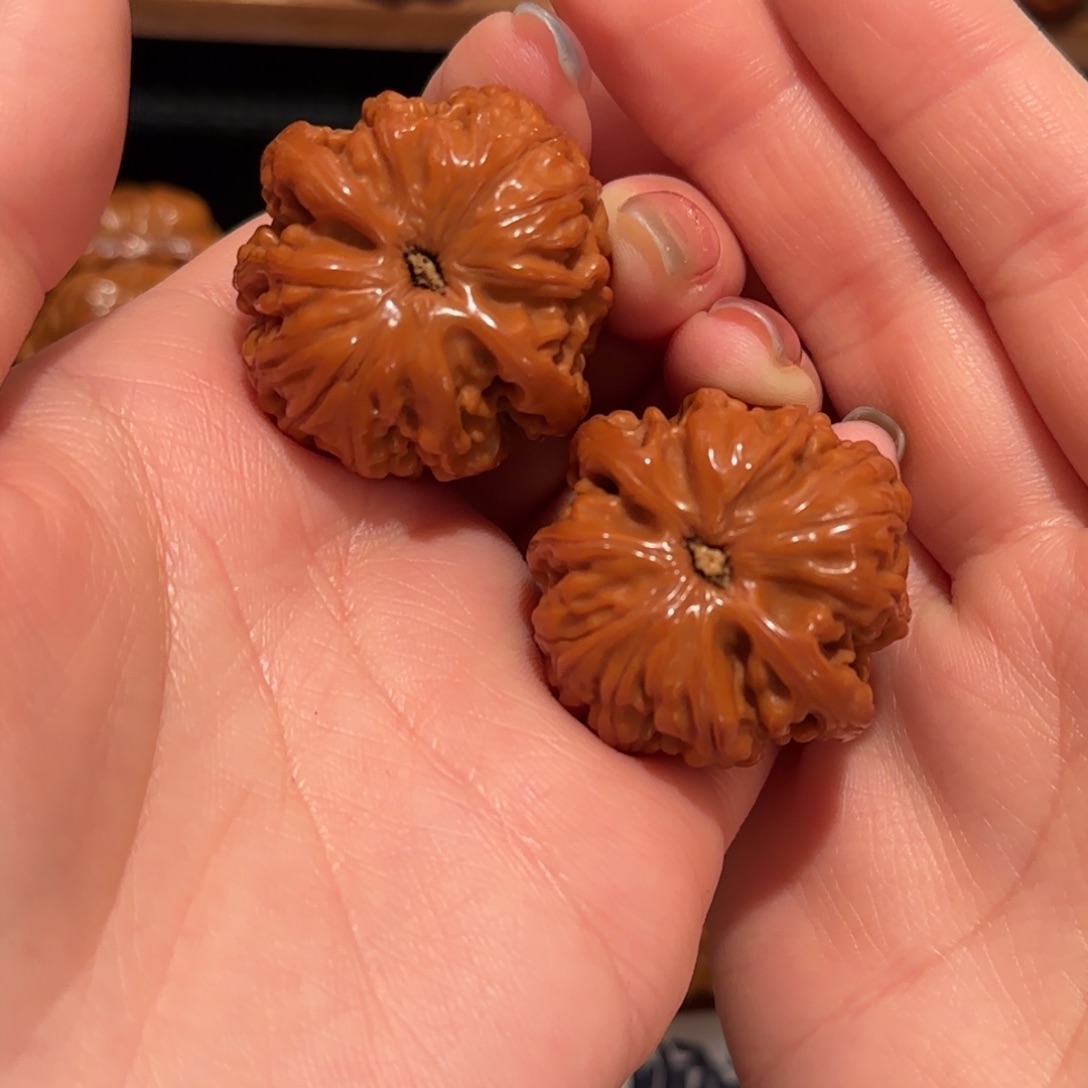 桃核把件文山35 精品1512