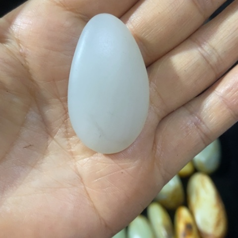 和田玉（糖玉）未镶嵌车挂