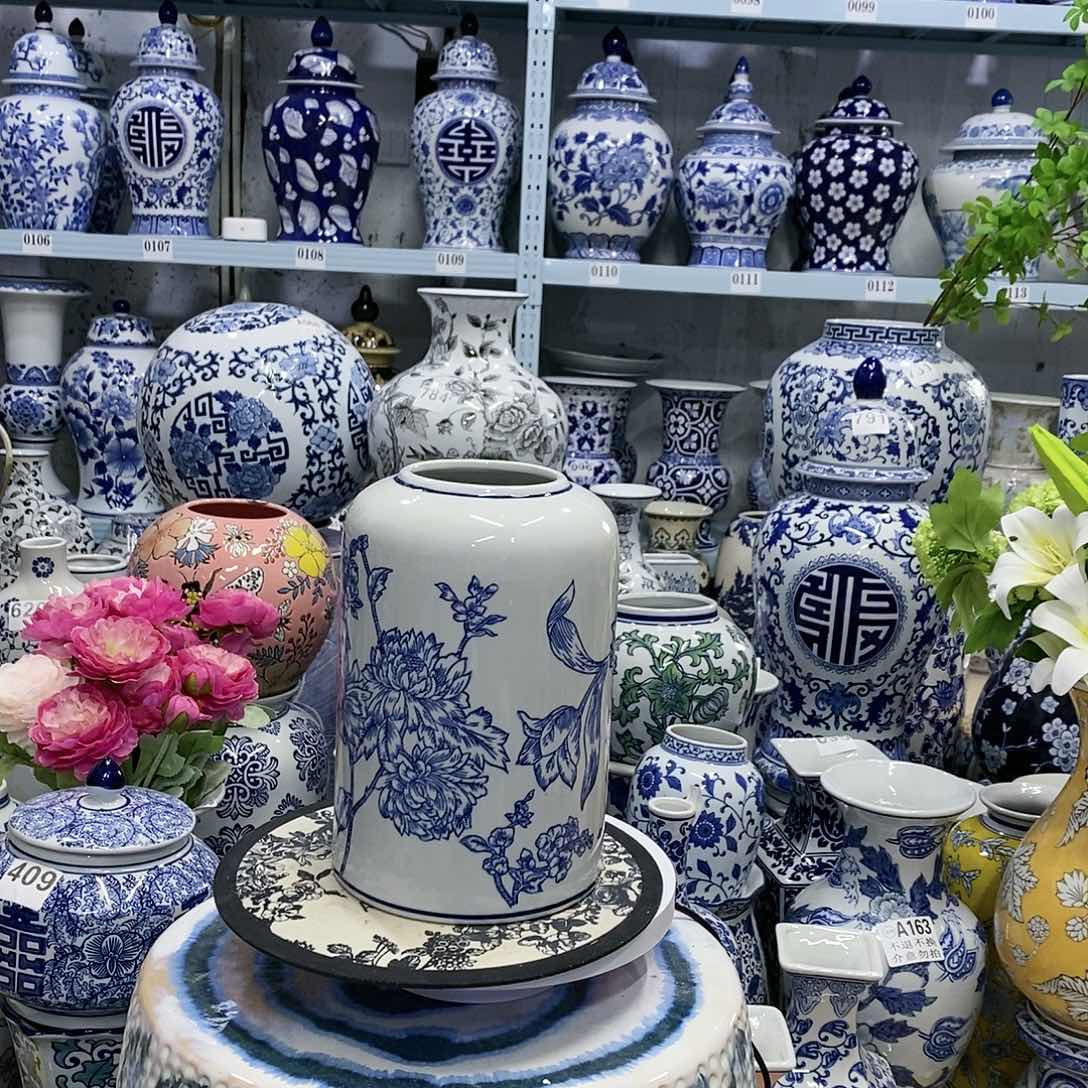 【闪购商品】摆件直筒瓶瓷器摆件…………………………