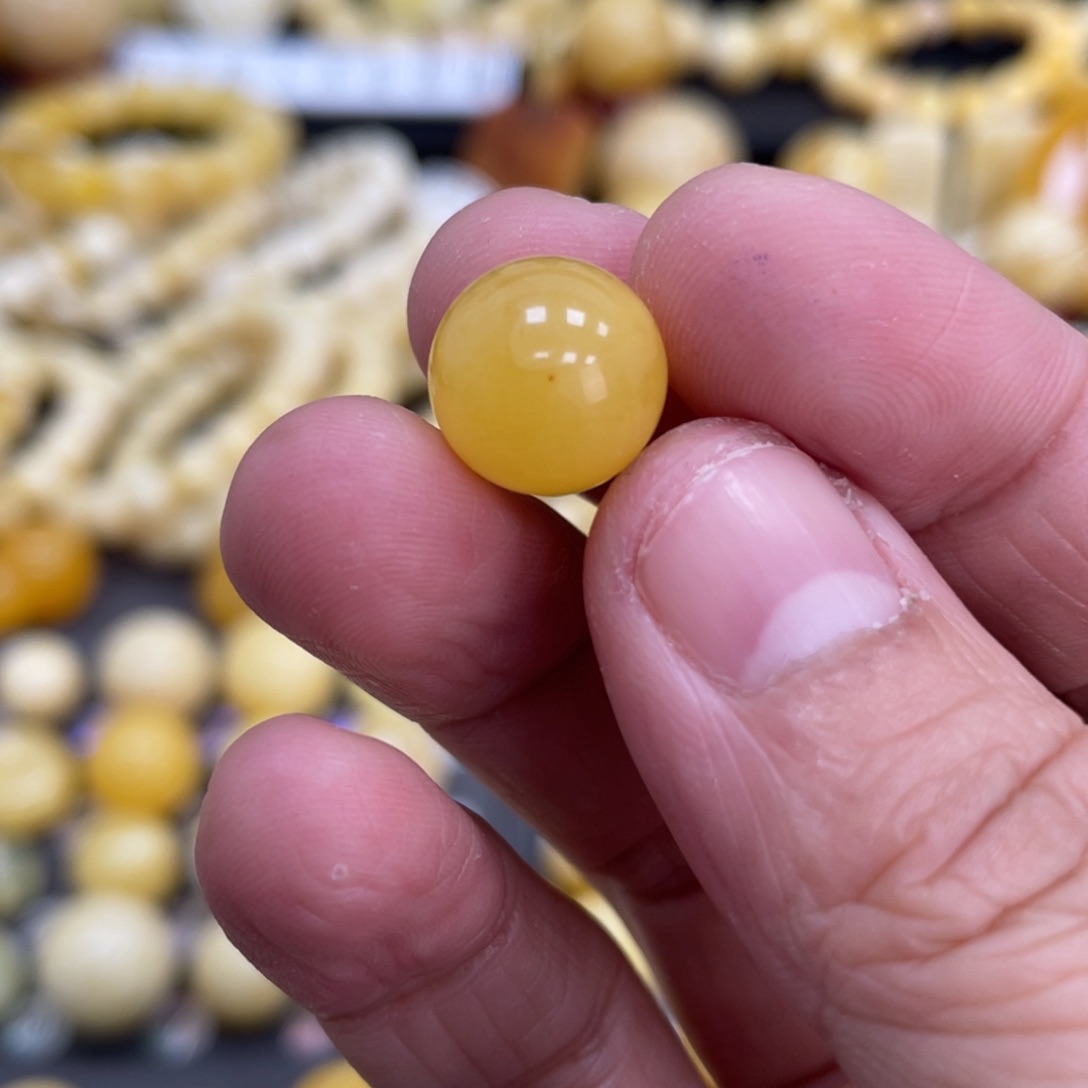 琥珀珠宝奇石未镶嵌12mm微皮点