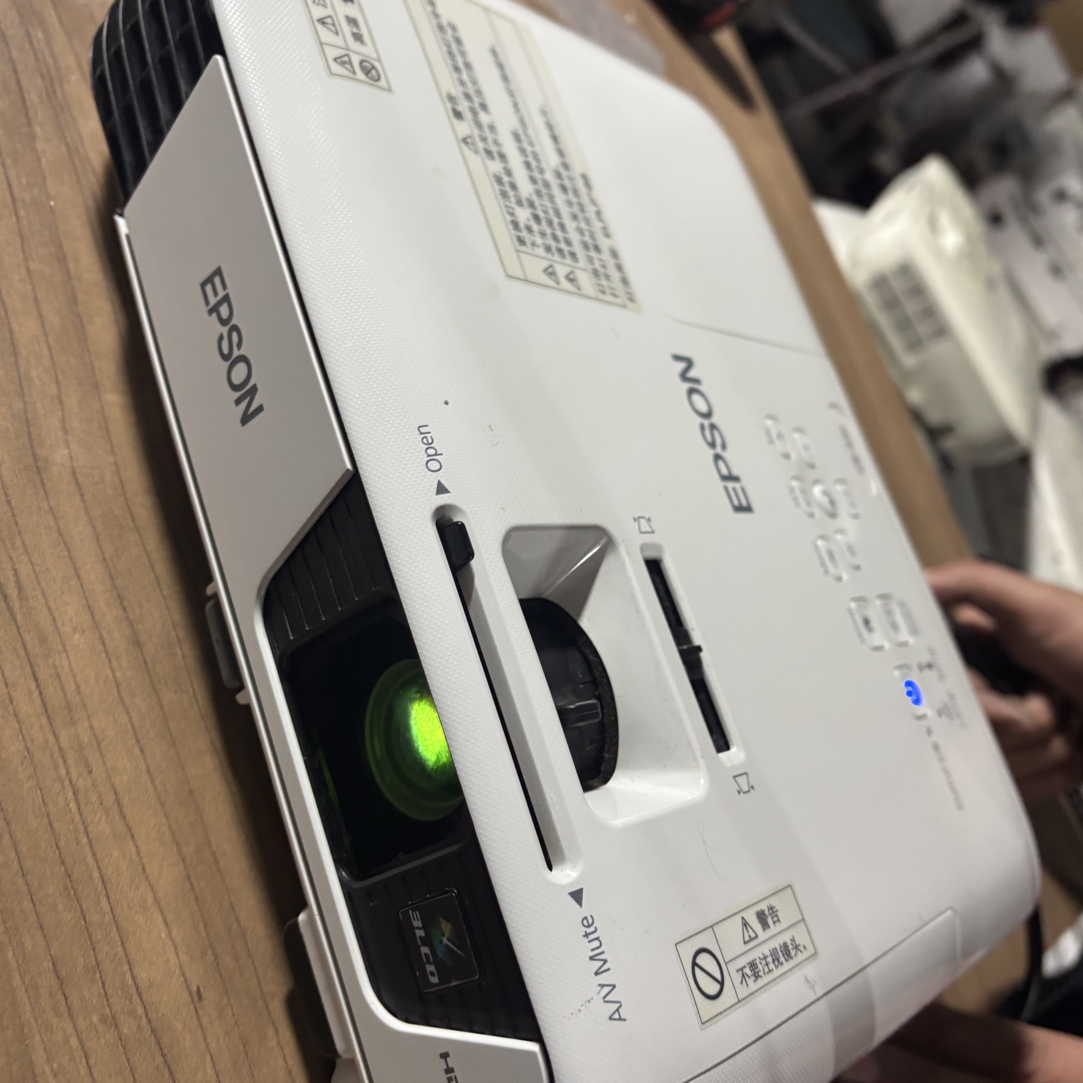 二手 爱普生投影仪 运费自理