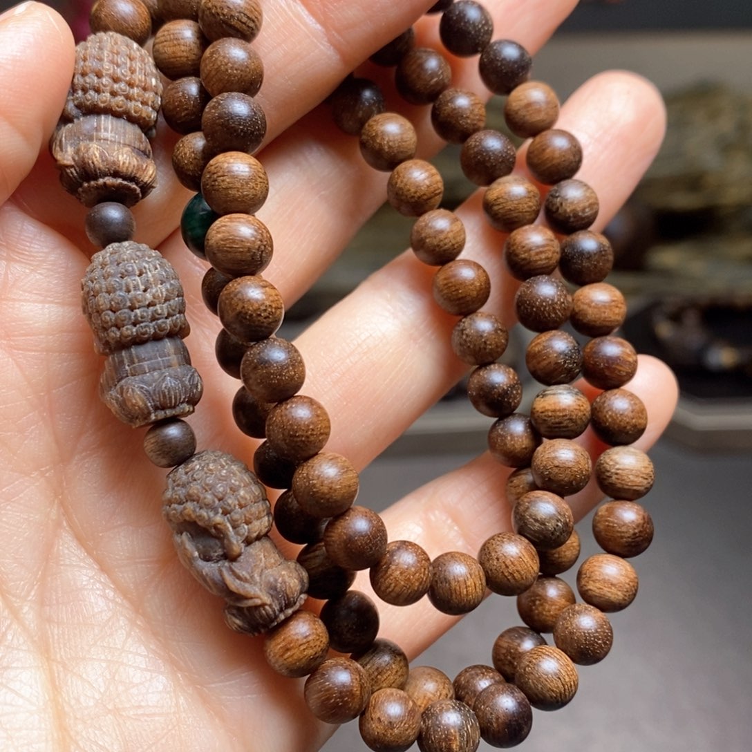 沉香手串越南芽庄黄棋0.6设计➕绿棋三不沉香木雕设计