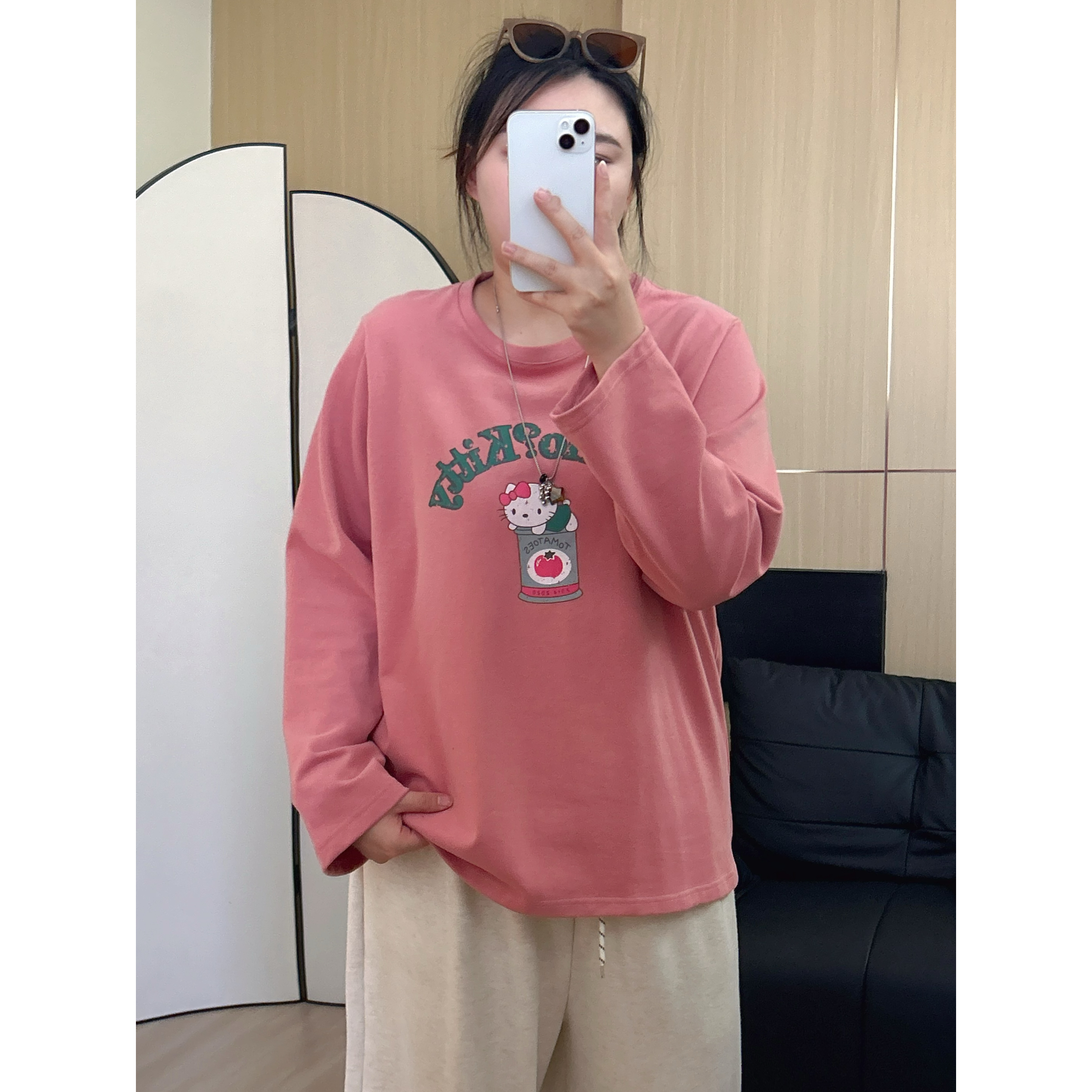 【咔咔】粉色少女心-长袖常规款印花韩系KT猫T恤春秋宽松K0521