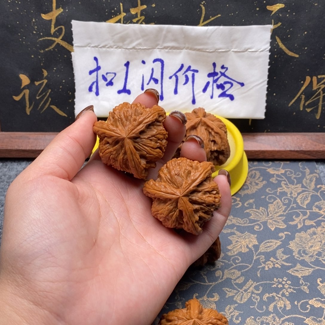 吊坠文玩核桃用****9白狮子