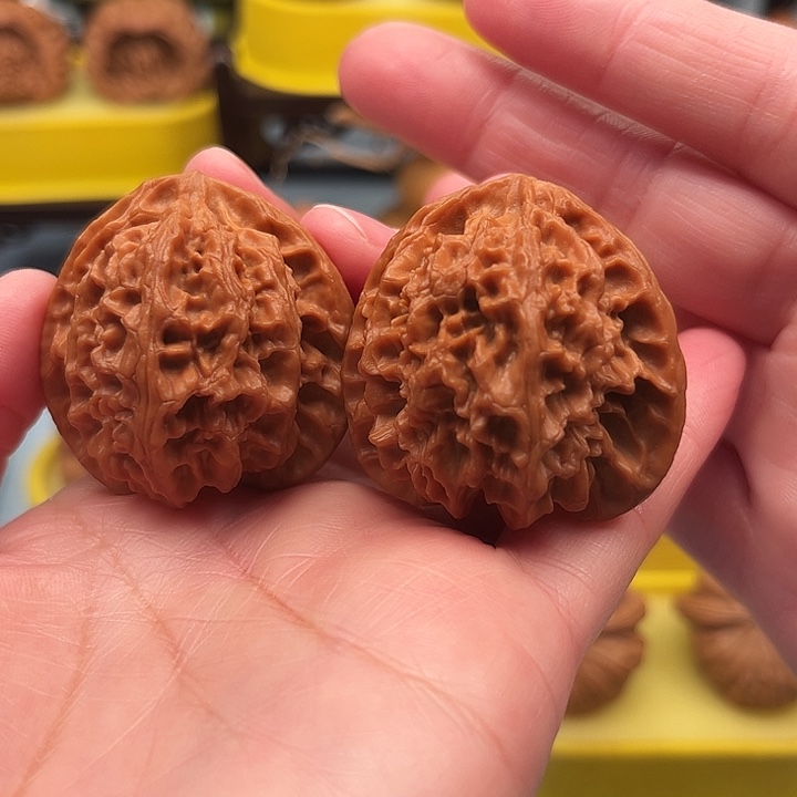 文玩核桃吊坠苹果园40