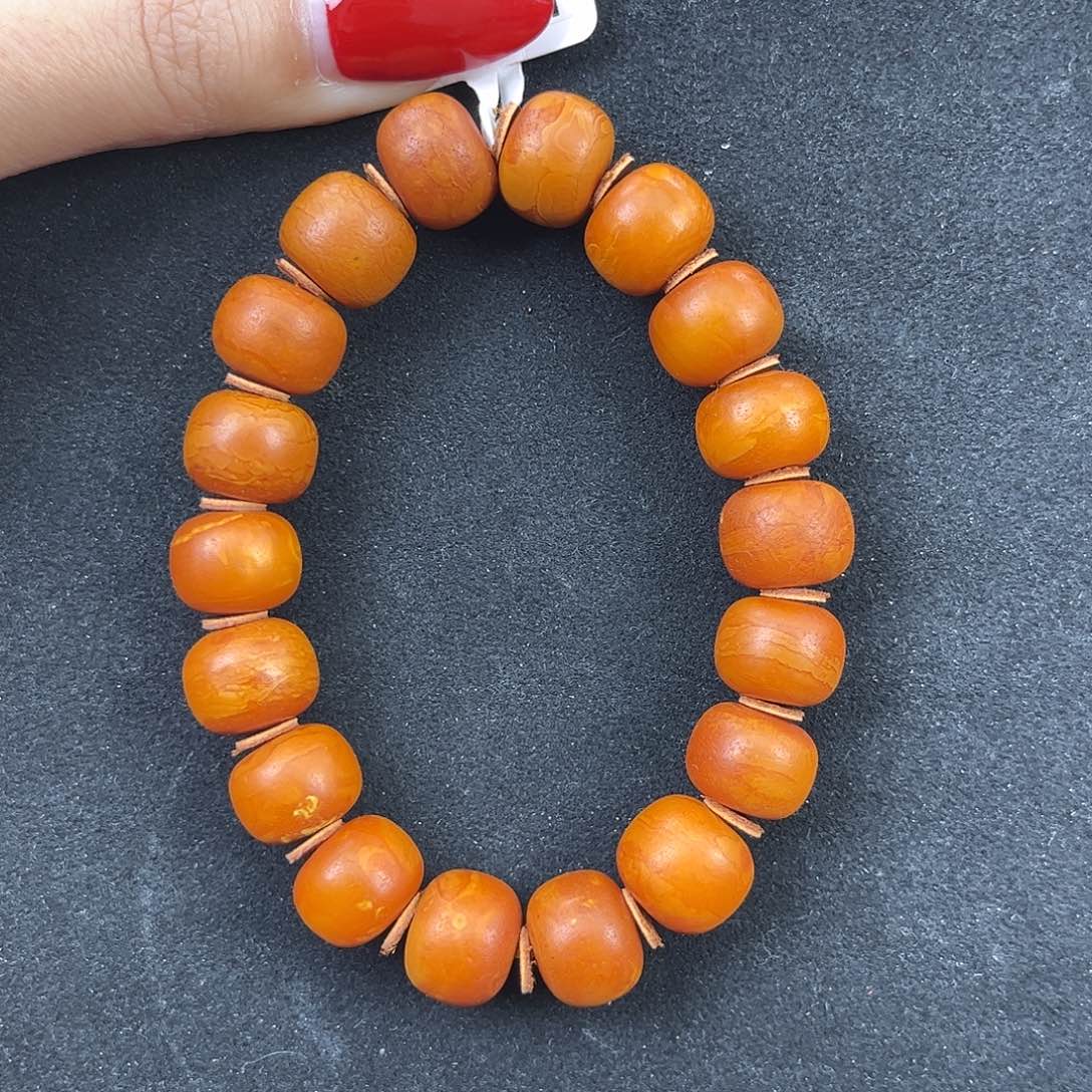 琥珀颈饰未镶嵌蜜蜡