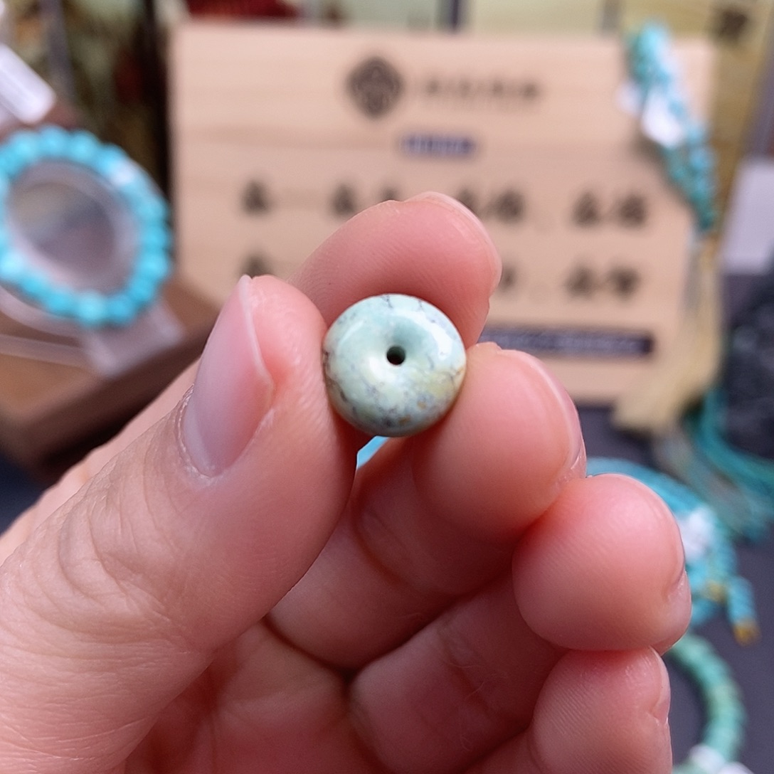 绿松石配饰未镶嵌