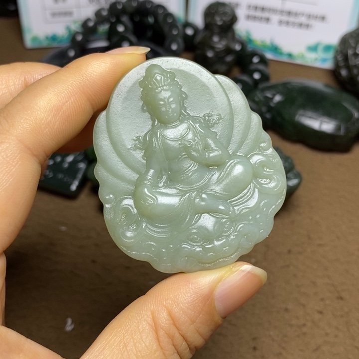 颈饰未镶嵌和田玉