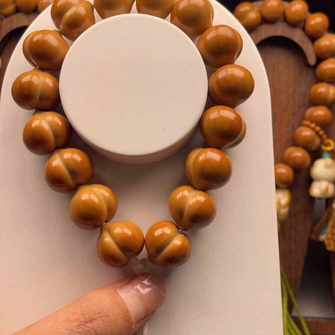 x***3吊坠猴头核桃全品无暇毕业级爱心屁桃17.2尺寸柯基臀