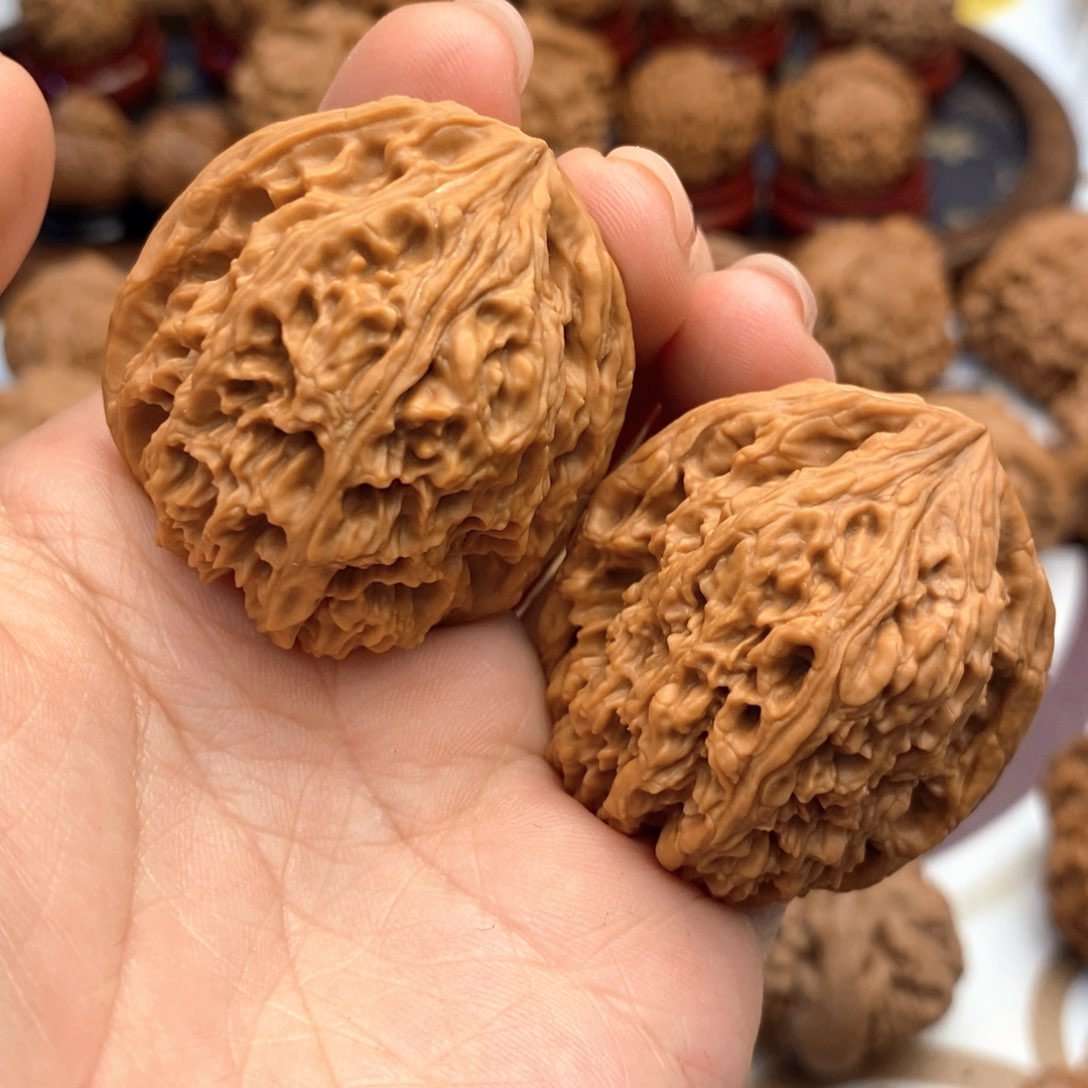 【闪购商品】文玩核桃吊坠40尺全品拉丝南疆