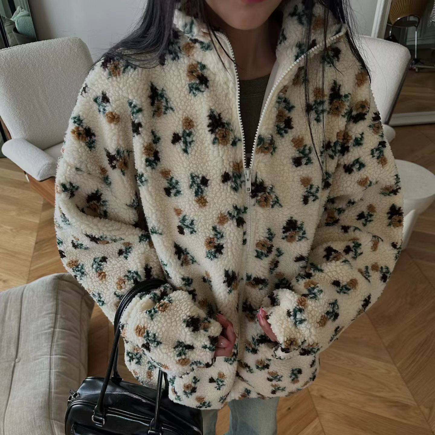 东大门正品 100%正品毛绒绒外套软糯波点花朵毛毛外套 (NO退NO换)