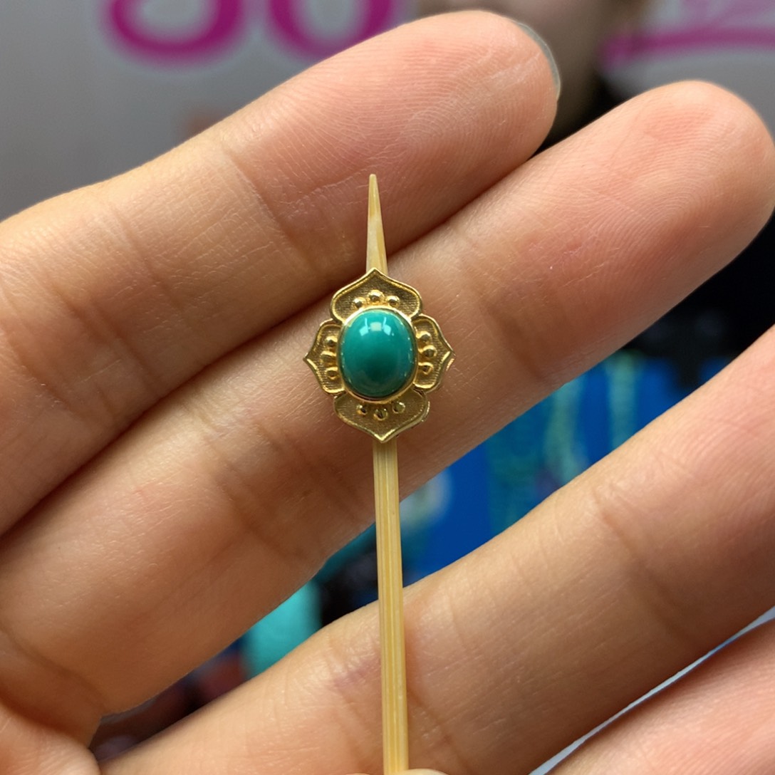 绿松石配饰18K金镶嵌