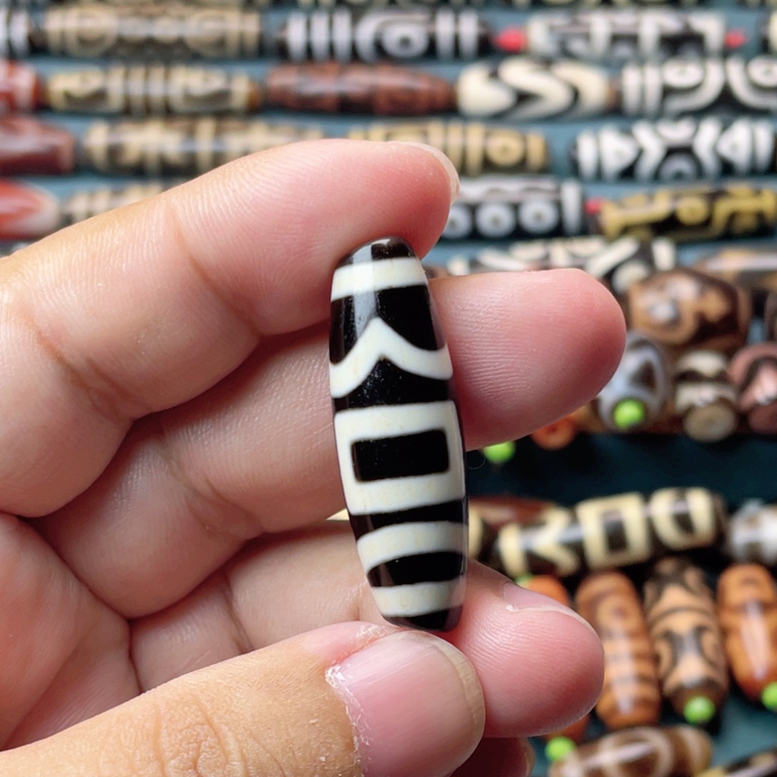 玛瑙/玉髓未镶嵌颈饰朱砂息增怀