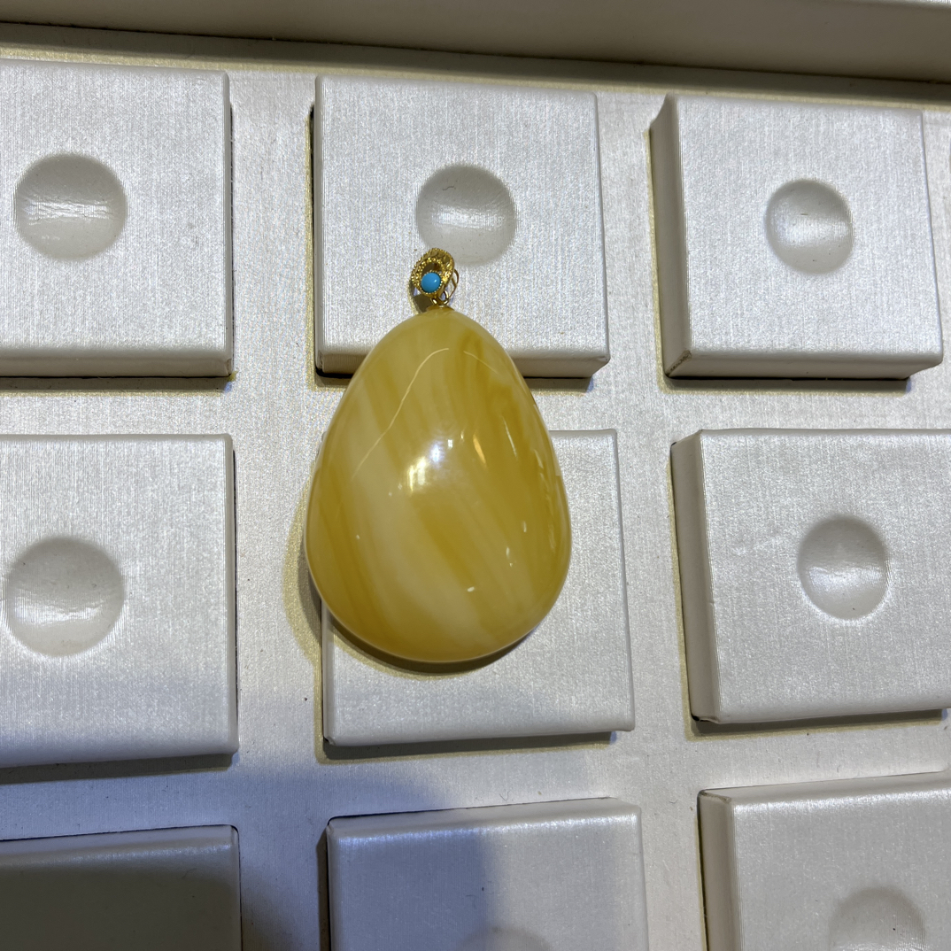 天然蜜蜡水滴吊坠配18k金扣头