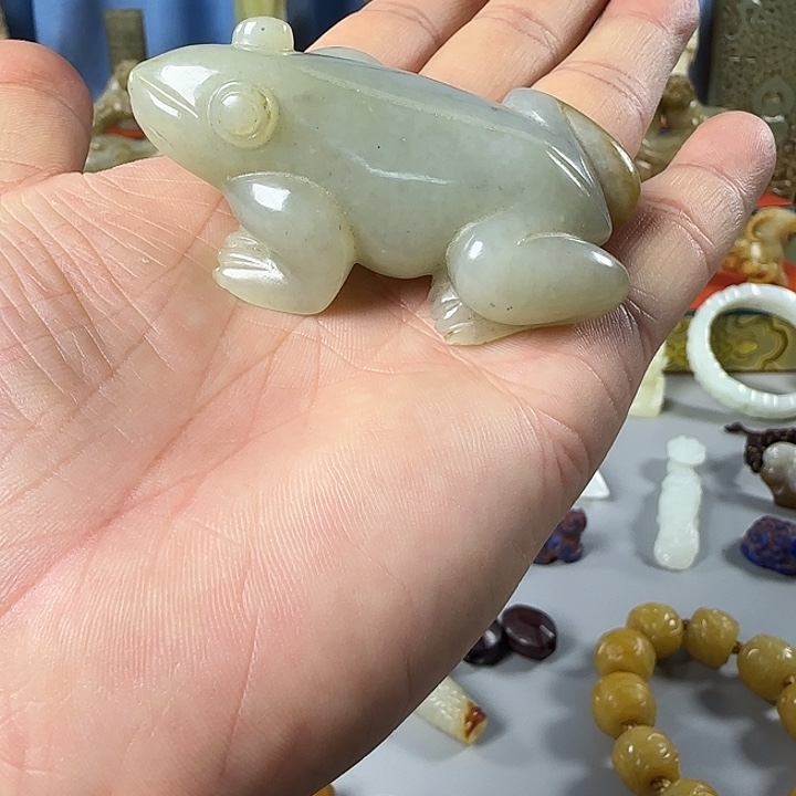 和田玉（糖玉）未镶嵌颈饰