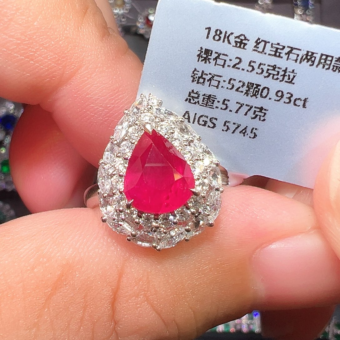 红宝石戒指18K金镶嵌