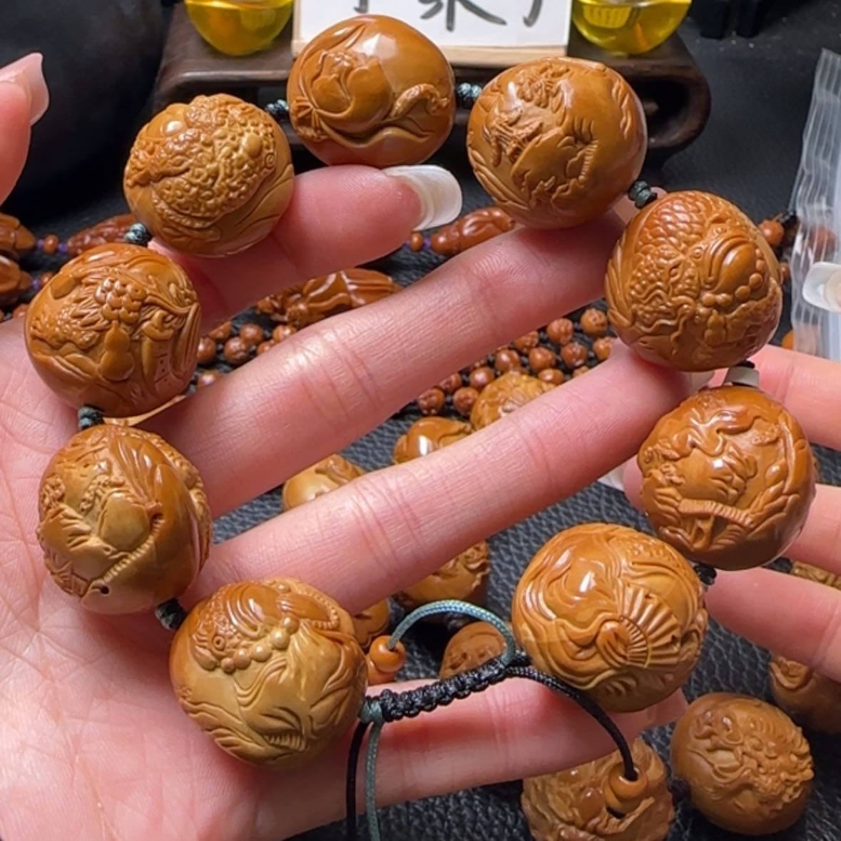 【闪购商品】橄榄核手串山水金蟾