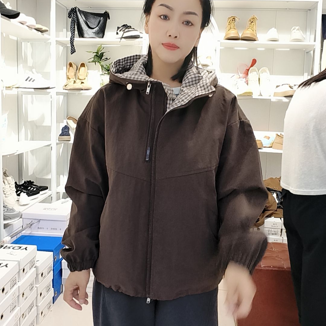 贵族家格子帽休闲外套