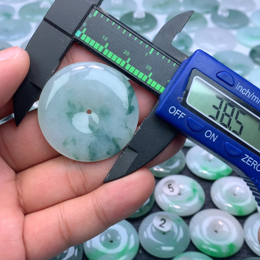 翡翠颈饰未镶嵌缅甸天然A货翡翠