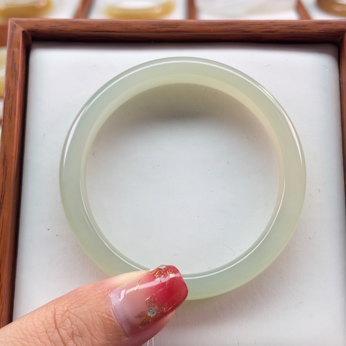【闪购商品】和田玉手镯未镶嵌53