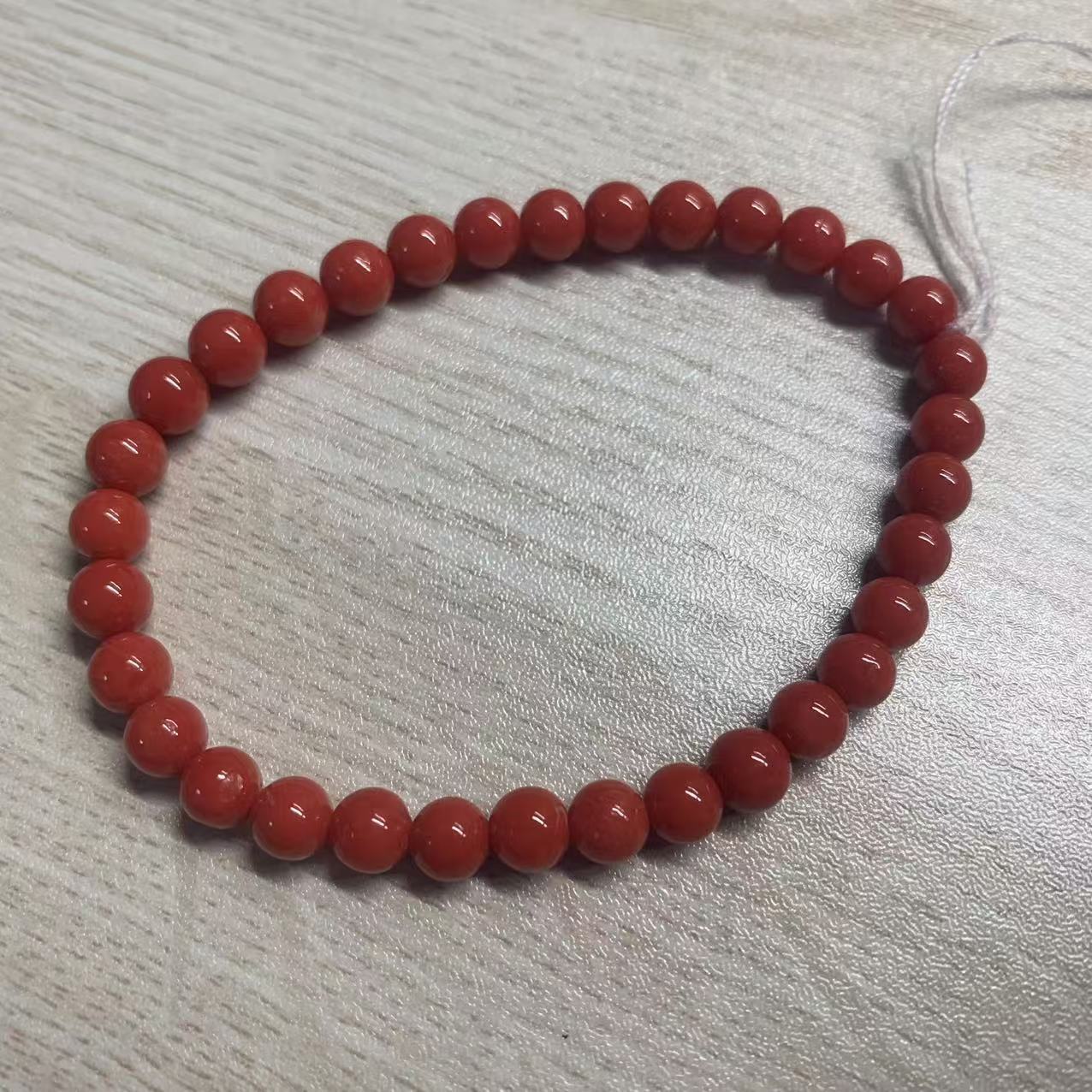 红珊瑚圆珠手串5.2-5.9mm