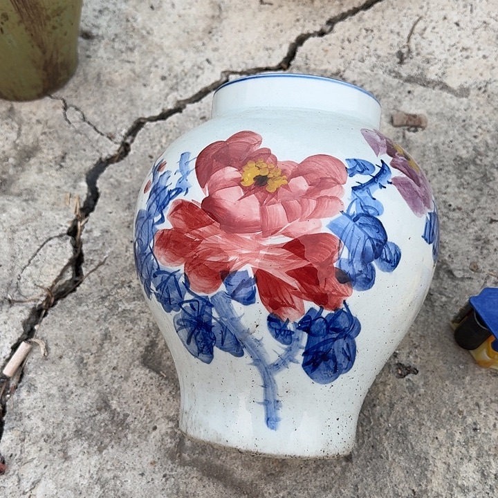 微瑕景德镇手工陶瓷花瓶