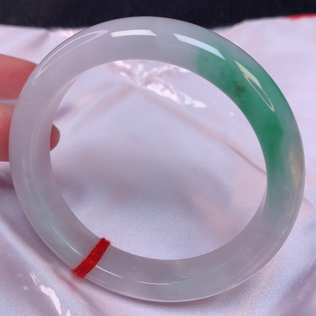 翡翠手镯未镶嵌57 翡翠手镯