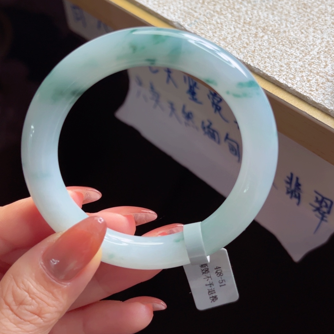 翡翠未镶嵌手镯手镯