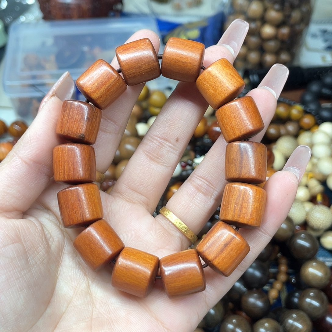 维腊木（绿檀）无事牌