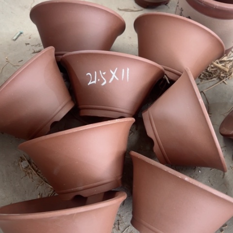 紫砂花盆   100,8。  21.5-11