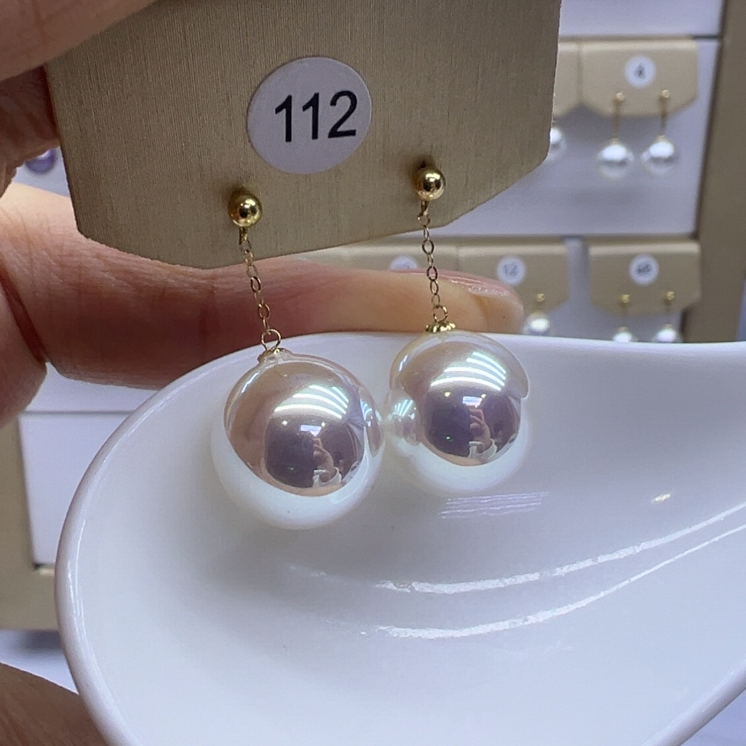 淡水珍珠18K金镶嵌耳饰