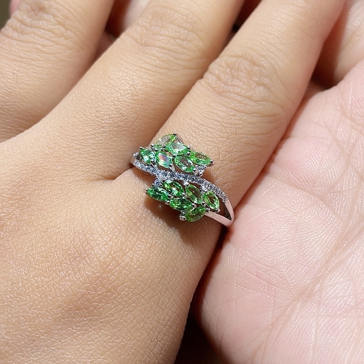 石榴石戒指银S925镶嵌天然石榴石戒指