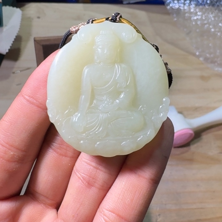 未镶嵌和田玉（糖玉）挂件